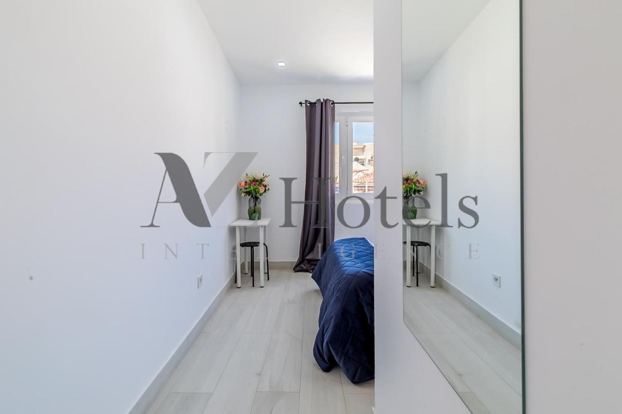 Ayz Silvela - Auto Check-In Property Málaga Exteriör bild